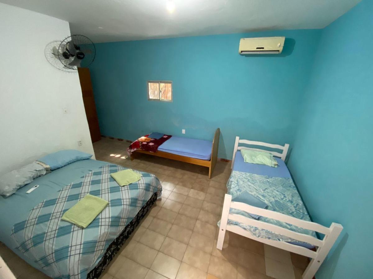 Quarto Triplo com Banheiro Privativo